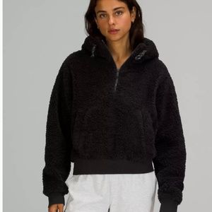 Lululemon  half zip fleece